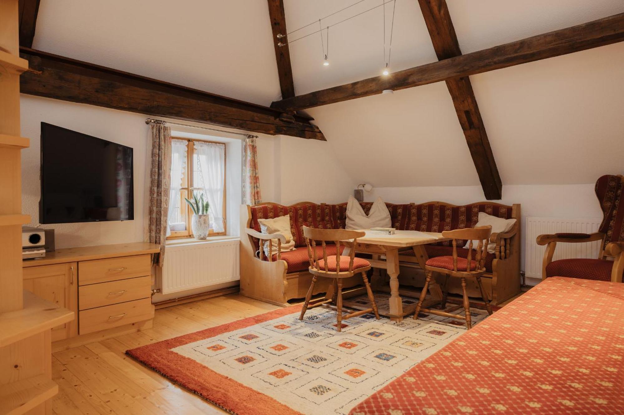 Hotel Kreuz Пфундс Экстерьер фото